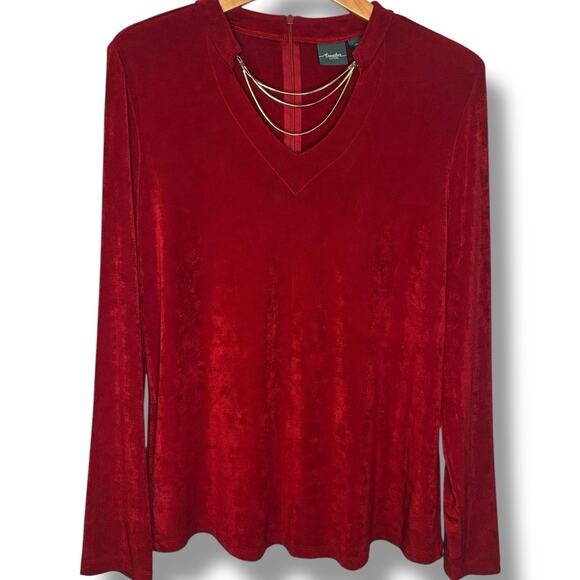 Chico's Top Travelers Women's Size 2 (Large) Enamel Red Swoop Chain Neckline - Picture 1 of 5